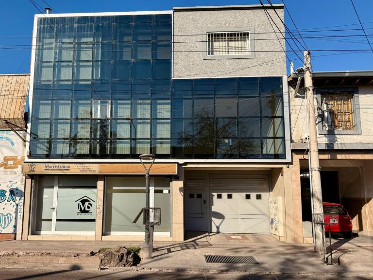Local Comercial en Alquiler en Godoy Cruz, Mendoza