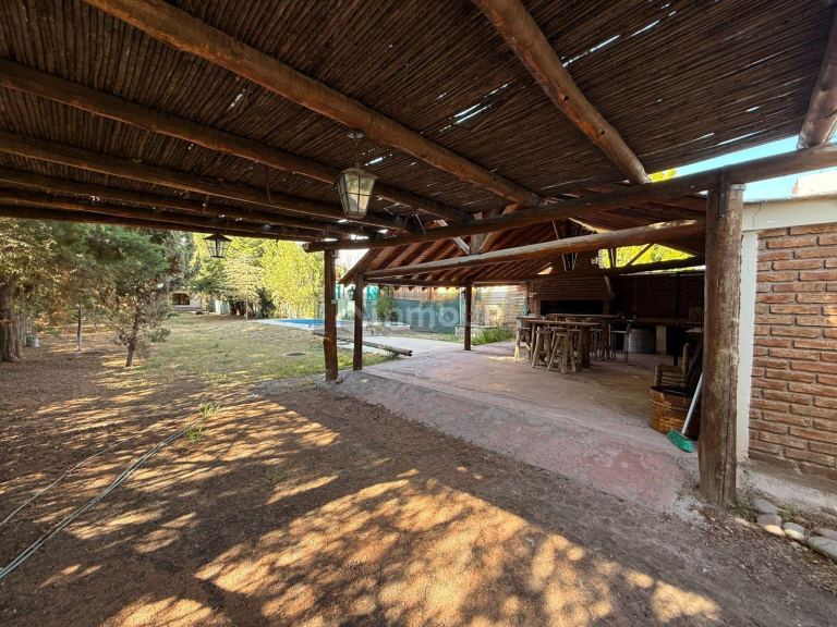 Casa Quinta en Venta en Maipu, Mendoza