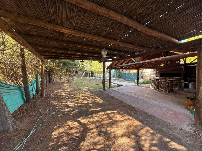 Casa Quinta en Venta en Maipu, Mendoza