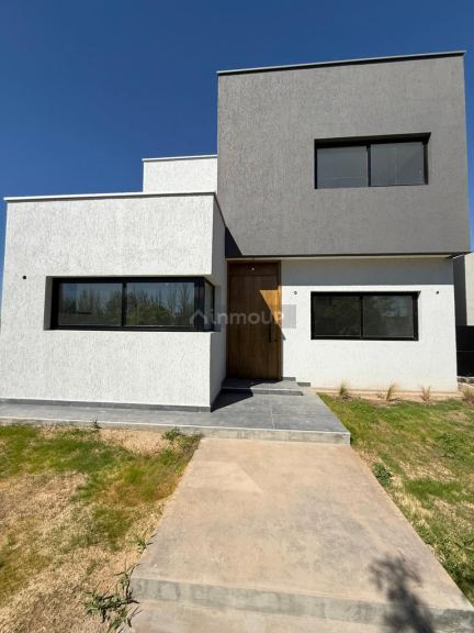 Casa en Venta en Maipu, Mendoza