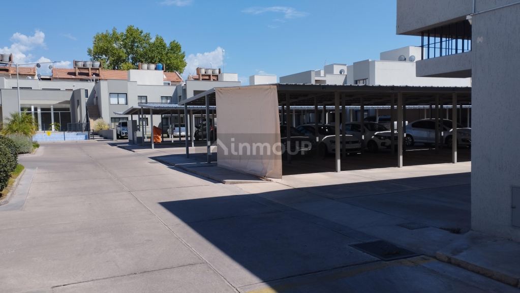 Cochera en Venta en Guaymallen, Mendoza