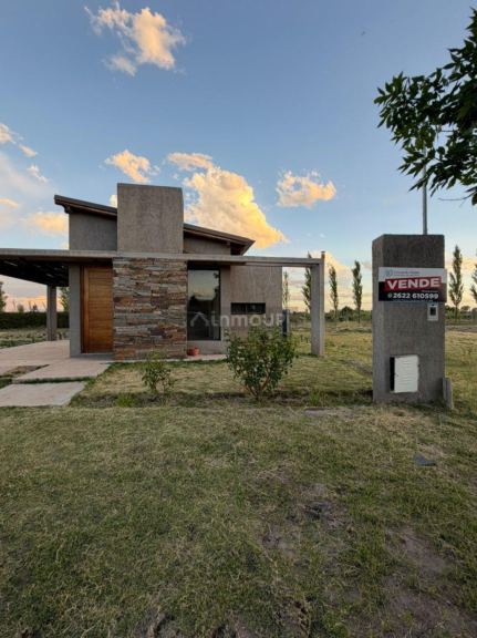 Casa en Venta en San Carlos, Mendoza