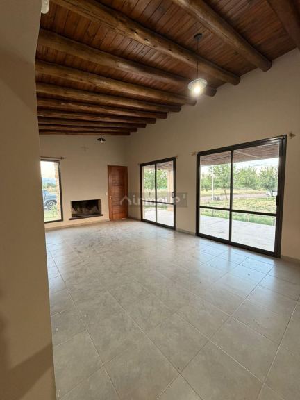 Casa en Venta en San Carlos, Mendoza