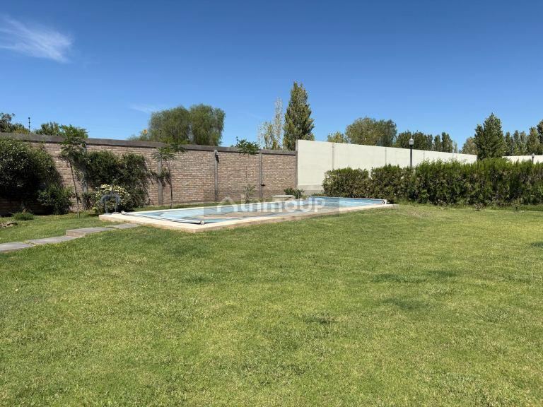 Casa en Venta en Albardon, San Juan