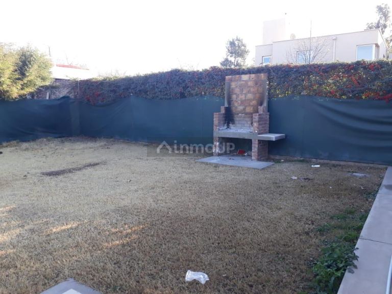 Casa en Alquiler en Lujan de Cuyo, Mendoza