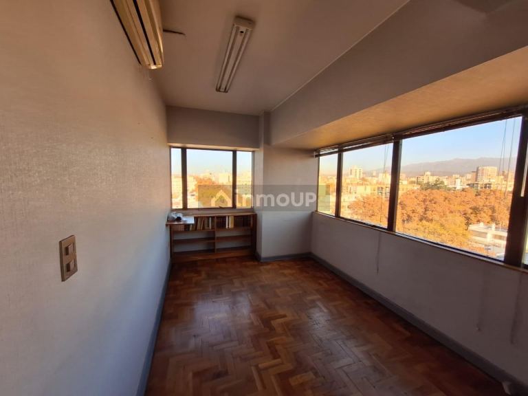Oficina en Venta en Capital, Mendoza