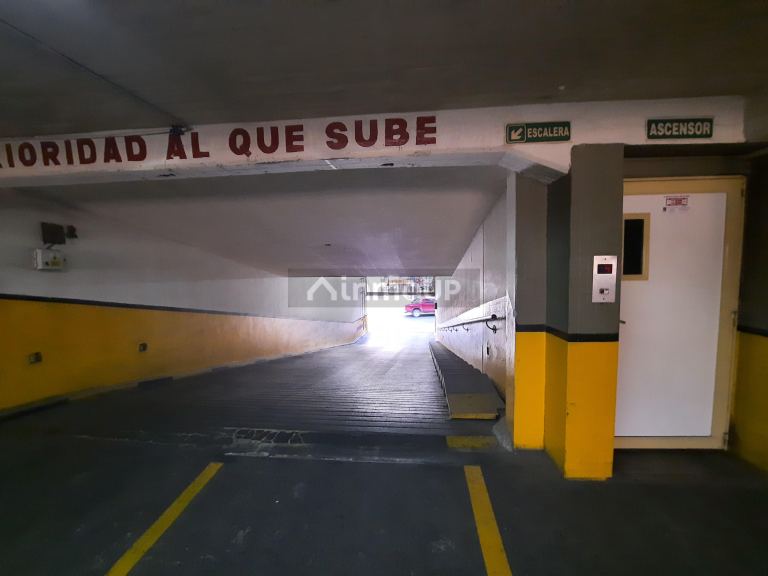 Cochera en Alquiler en Capital, Mendoza