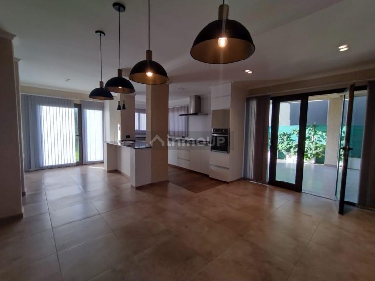 Casa en Alquiler en Lujan de Cuyo, Mendoza