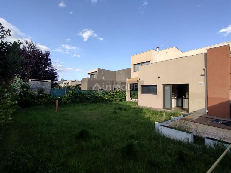 Casa en Alquiler en Lujan de Cuyo, Mendoza