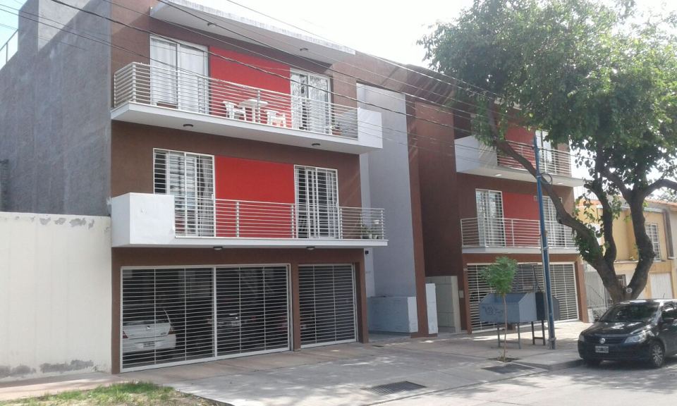 CALLE ARMANI Y MALVINAS ARGENTINAS 