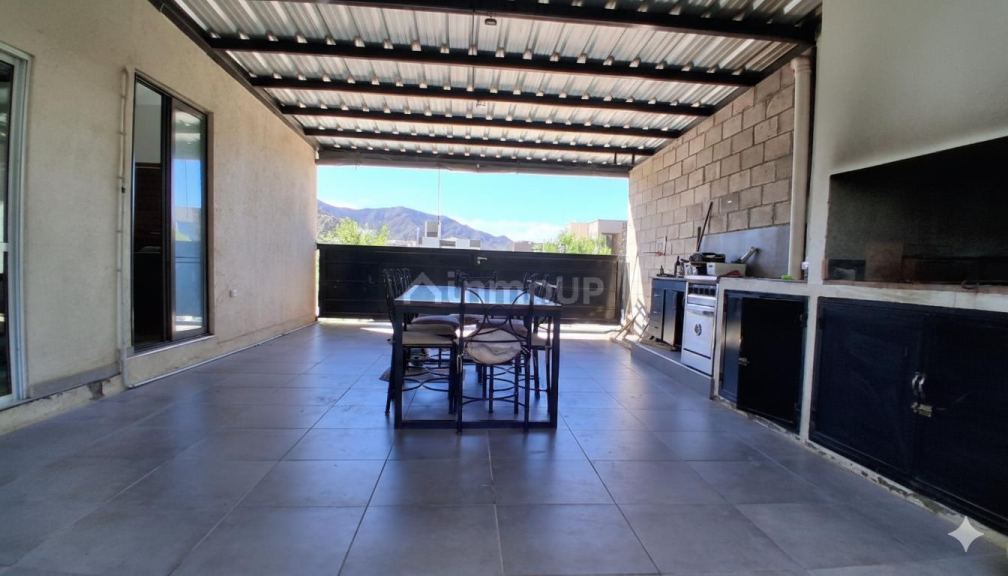 Casa en Venta en Las Heras, Mendoza