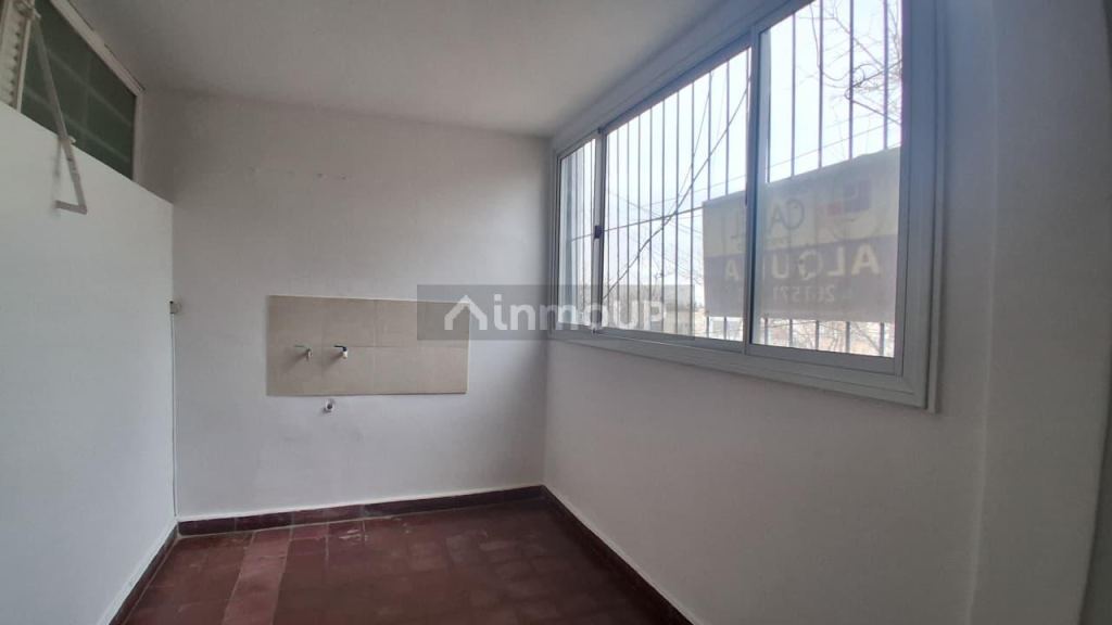 Godoy Cruz Barrio CEC, Calle Canota 2665