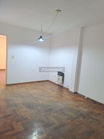 Casa en Venta en Capital, Mendoza - USD 50.000 | Inmoup - 24