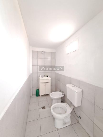 Local Comercial en Alquiler en Lujan de Cuyo, Mendoza - $ 1.000.000 | Inmoup - 2