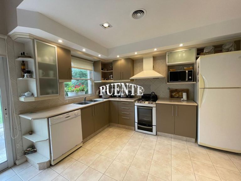 Casa en Venta en Esteban Echeverria, G.B.A. Zona Sur