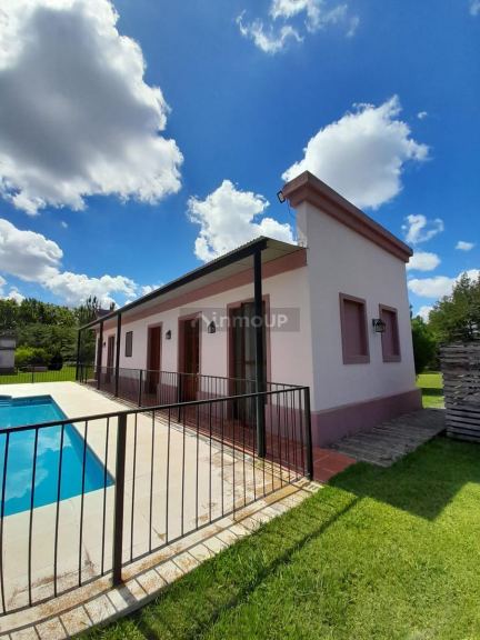 Casa en Venta en San Miguel del Monte, Buenos Aires Interior - USD 280.000 | Inmoup - 6