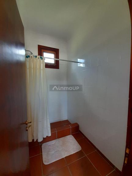 Casa en Venta en San Miguel del Monte, Buenos Aires Interior - USD 280.000 | Inmoup - 41