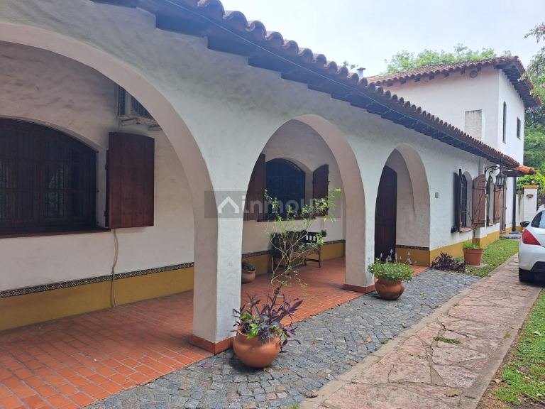 Casa en Venta en Almirante Brown, G.B.A. Zona Sur