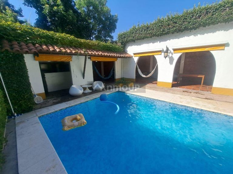 Casa en Venta en Almirante Brown, G.B.A. Zona Sur