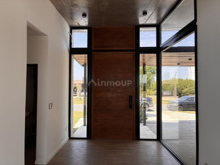 Casa en Alquiler en Pilar, G.B.A. Zona Norte