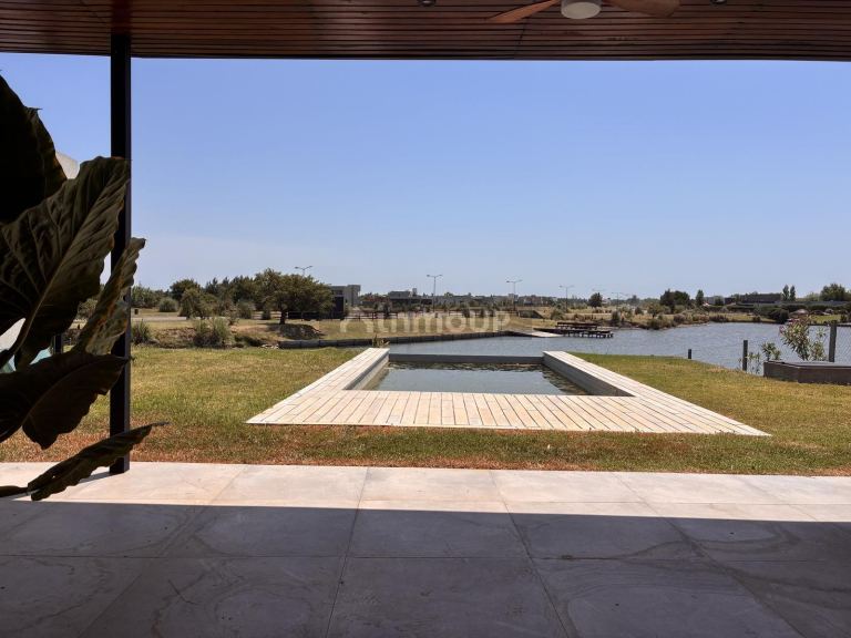 Casa en Alquiler en Pilar, G.B.A. Zona Norte
