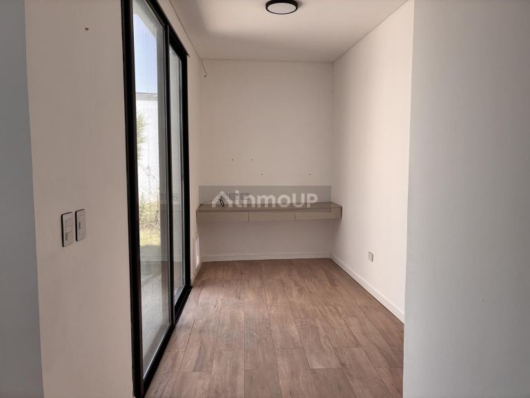 Casa en Alquiler en Pilar, G.B.A. Zona Norte