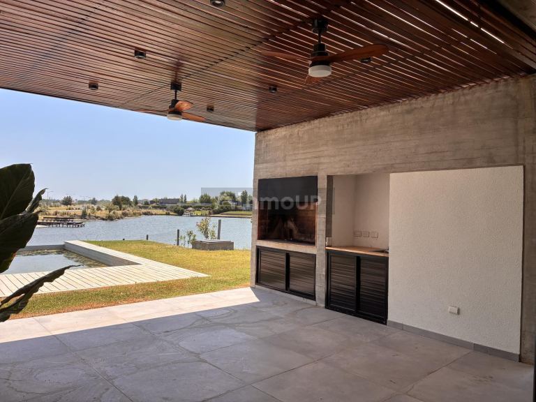 Casa en Alquiler en Pilar, G.B.A. Zona Norte