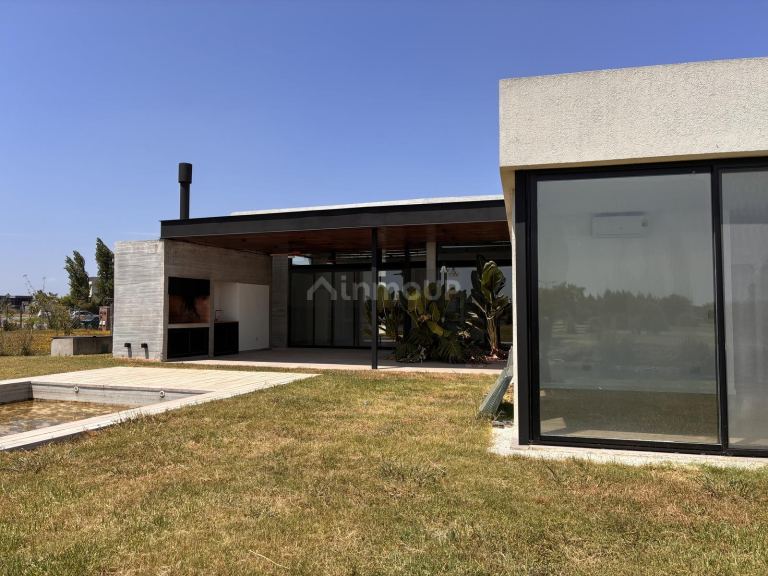 Casa en Alquiler en Pilar, G.B.A. Zona Norte