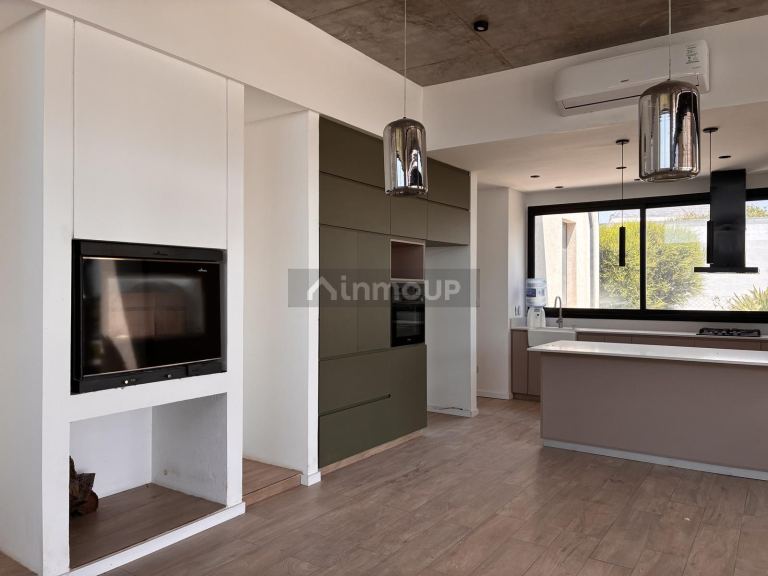 Casa en Alquiler en Pilar, G.B.A. Zona Norte