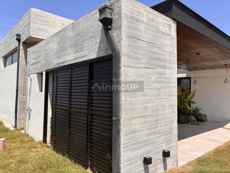 Casa en Alquiler en Pilar, G.B.A. Zona Norte