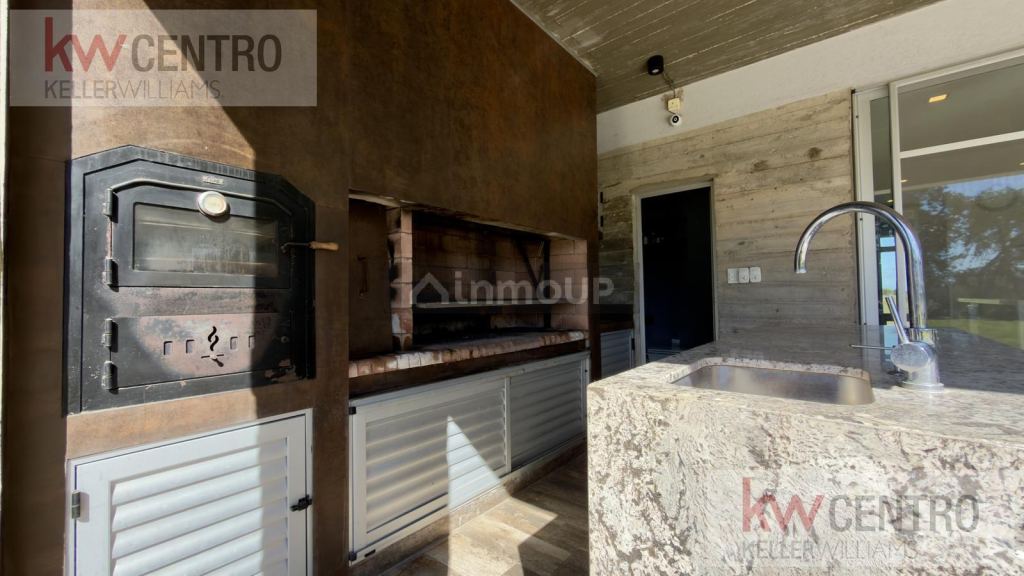 Casa en Venta en Coronel Brandsen, Buenos Aires Interior