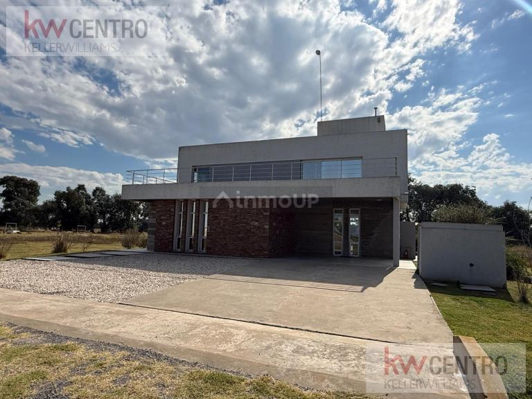 Casa en Venta en Coronel Brandsen, Buenos Aires Interior