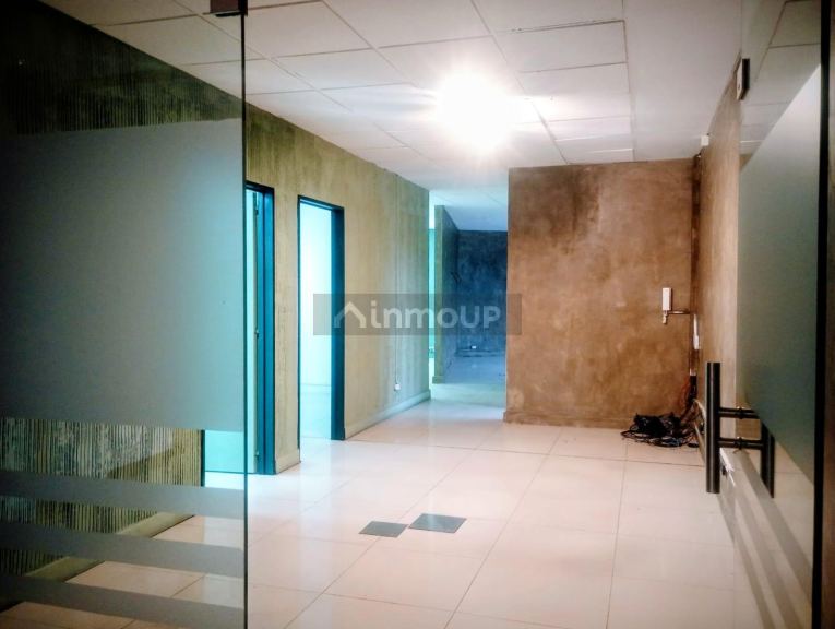 Oficina en Alquiler en Pilar, G.B.A. Zona Norte