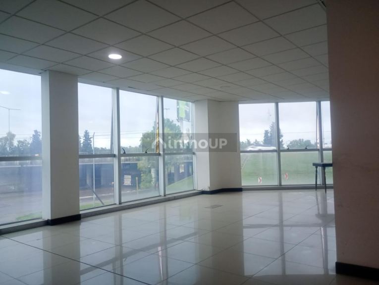 Oficina en Alquiler en Pilar, G.B.A. Zona Norte