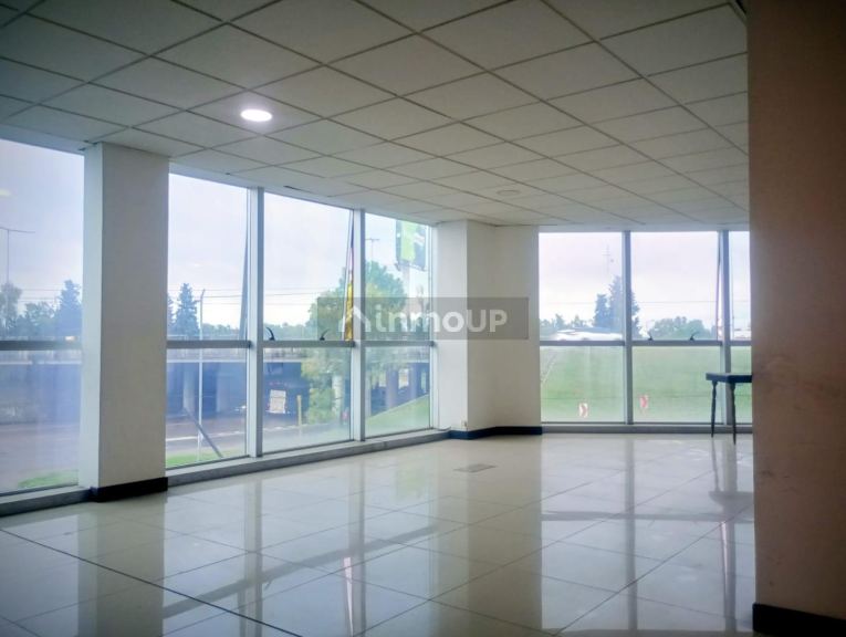 Oficina en Alquiler en Pilar, G.B.A. Zona Norte