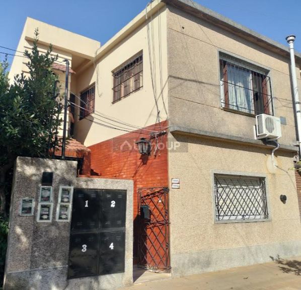 P H en Venta en Hurlingham, G.B.A. Zona Oeste