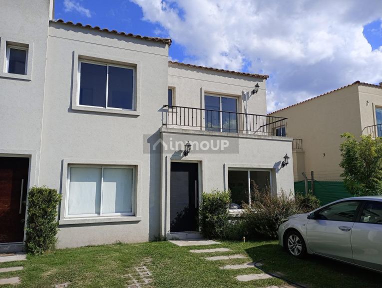 P H en Venta en Pilar, G.B.A. Zona Norte