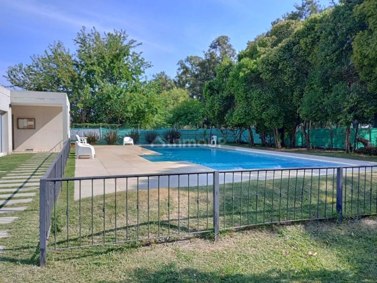 P H en Venta en Pilar, G.B.A. Zona Norte