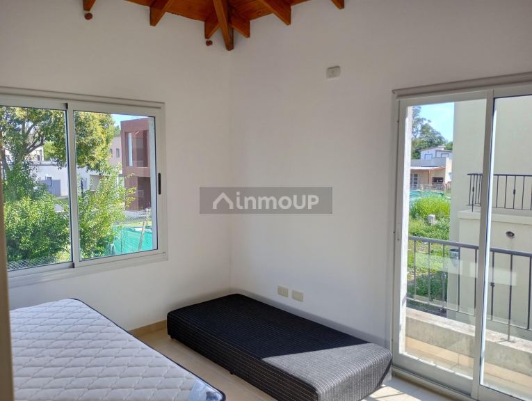 P H en Venta en Pilar, G.B.A. Zona Norte