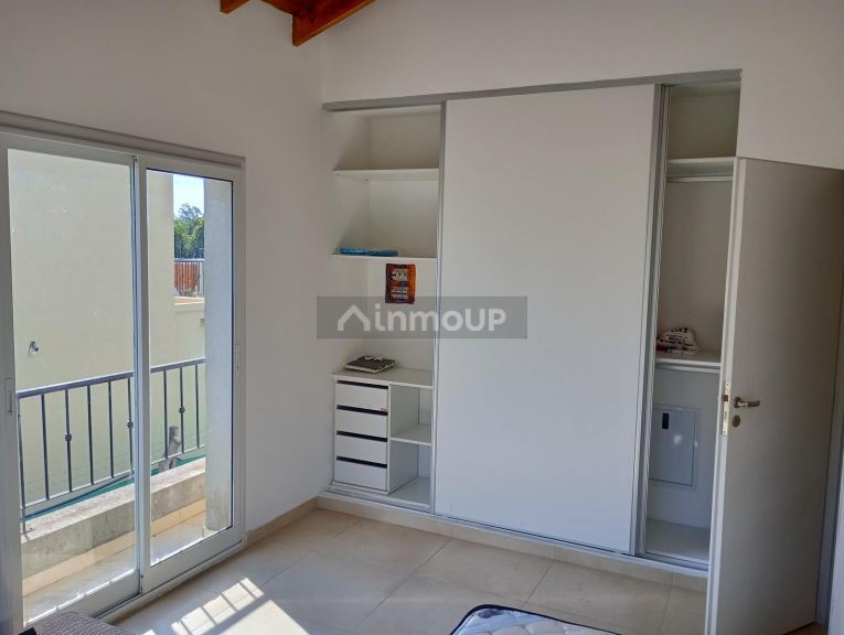 P H en Venta en Pilar, G.B.A. Zona Norte