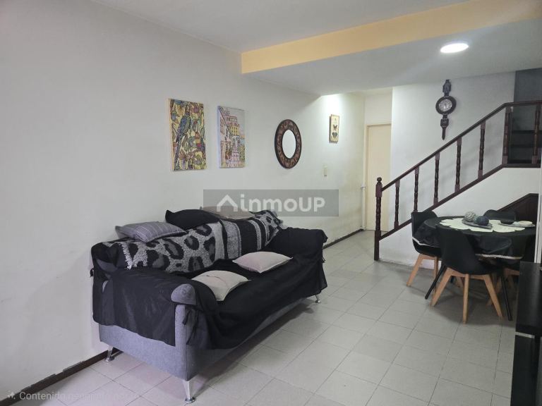 P H en Venta en Moron, G.B.A. Zona Oeste