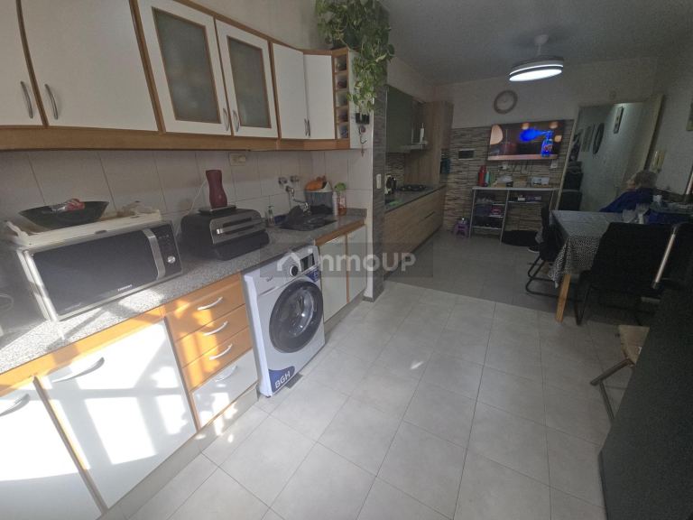 P H en Venta en Moron, G.B.A. Zona Oeste