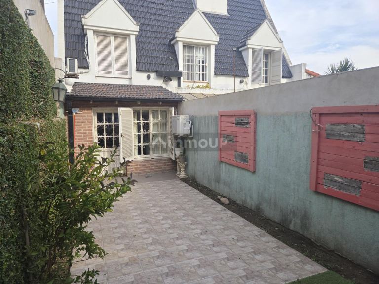 P H en Venta en Moron, G.B.A. Zona Oeste