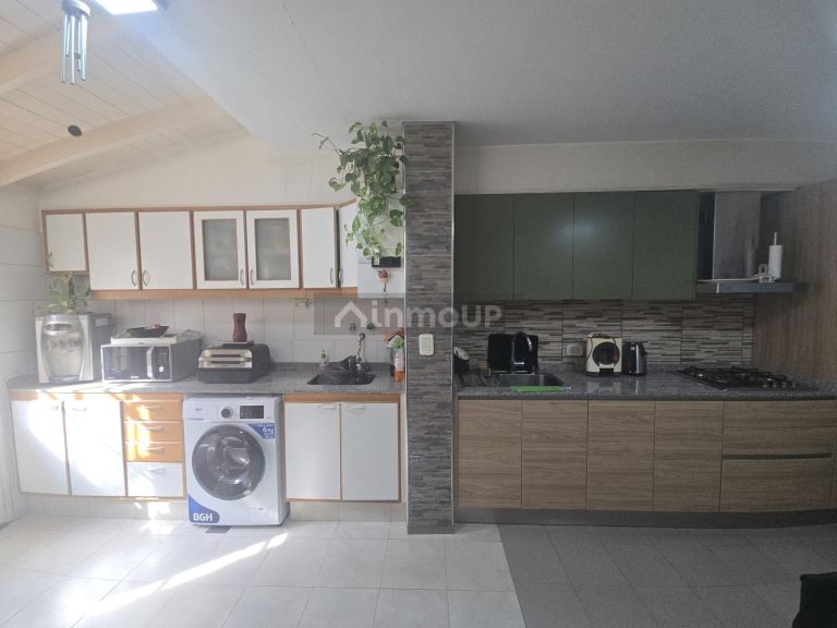P H en Venta en Moron, G.B.A. Zona Oeste