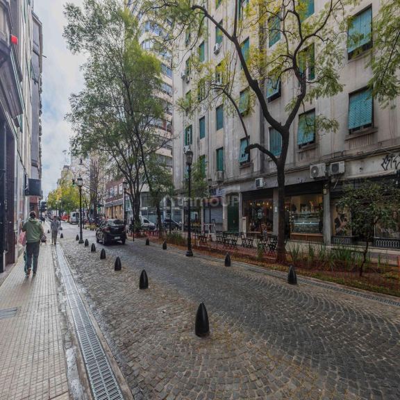 Local Comercial en Venta en Monserrat, Capital Federal