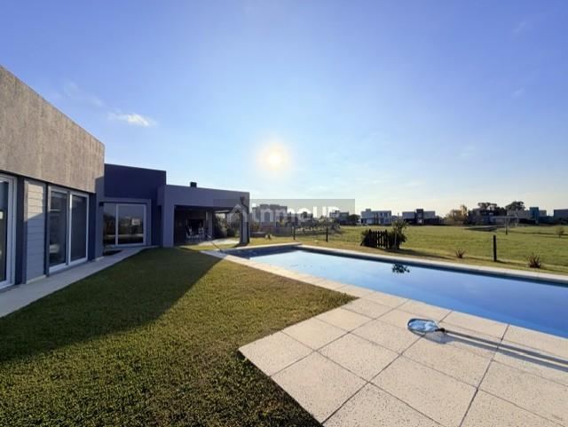 Casa en Venta en Presidente Peron, G.B.A. Zona Sur