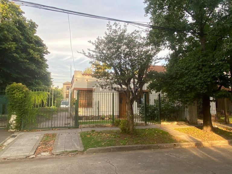 Casa en Venta en Lomas de Zamora, G.B.A. Zona Sur