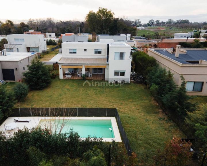 Casa en Venta en Pilar, G.B.A. Zona Norte