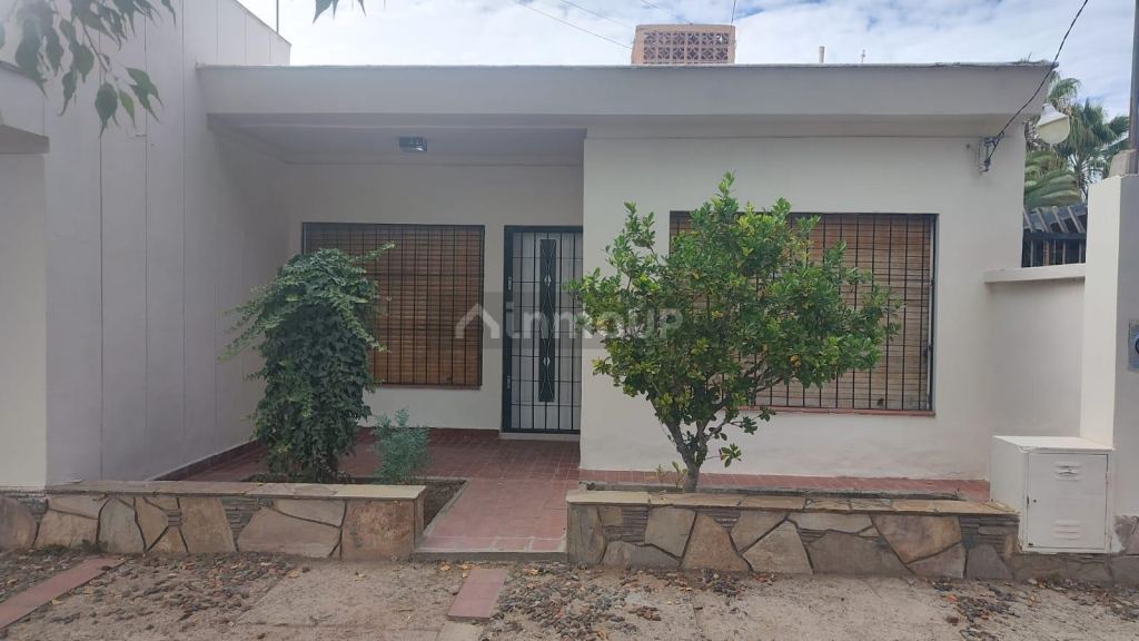 Casa en Alquiler en Rivadavia, Mendoza