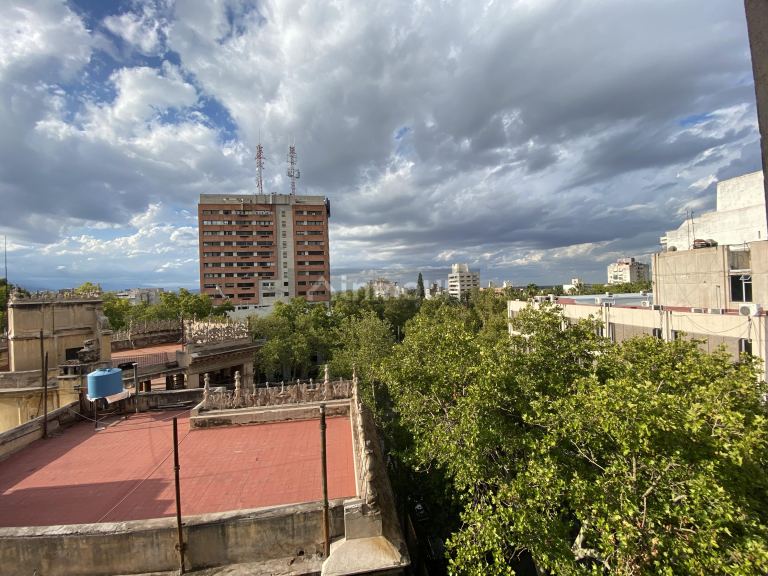 Oficina en Alquiler en Capital, Mendoza